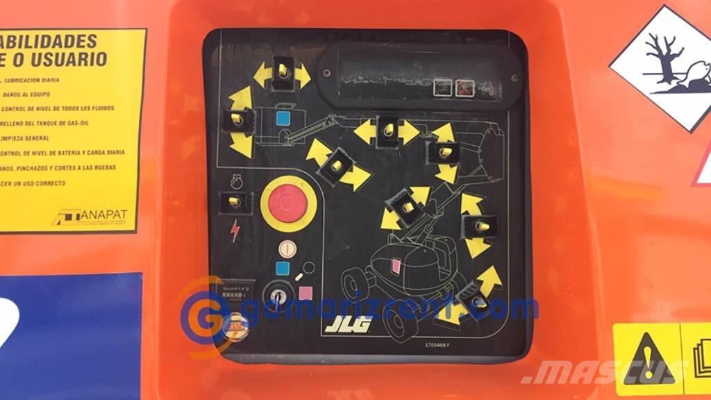 JLG 800 AJ Plataforma de trabajo articulada