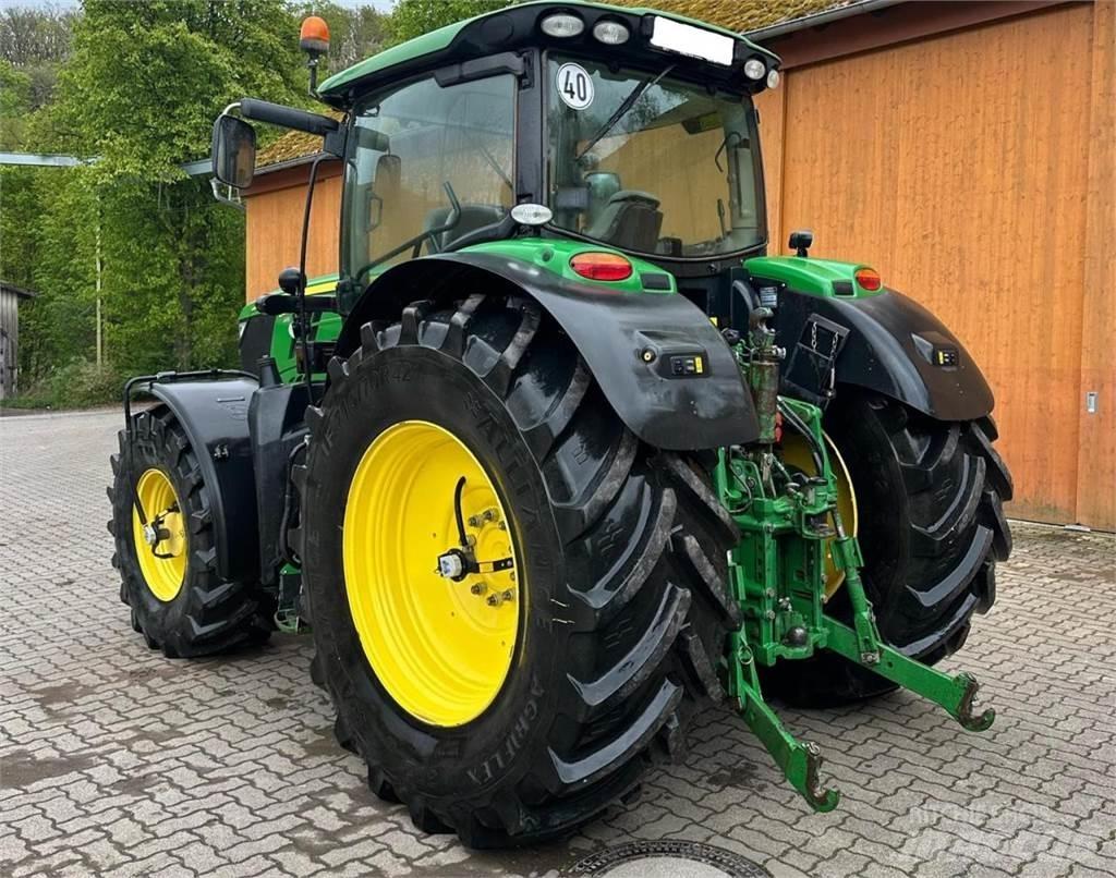 John Deere 6210R Tractores