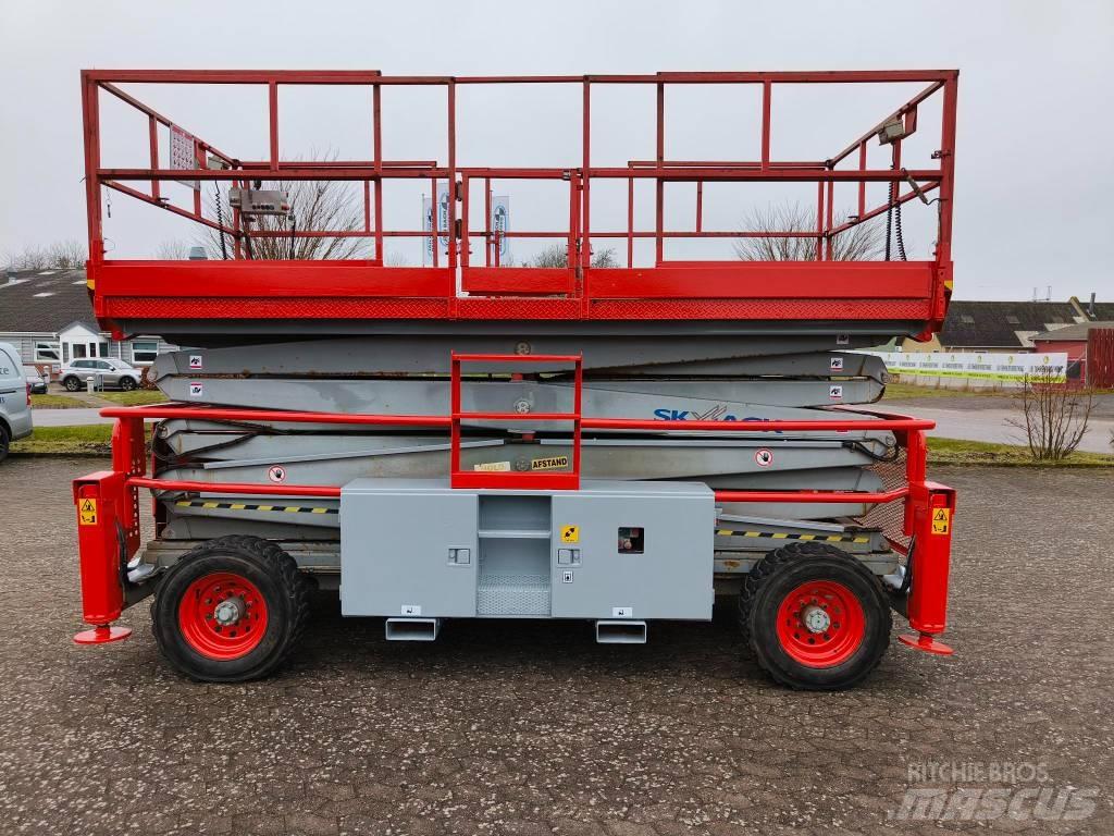 SkyJack SJ 9250 RT Plataformas tijera