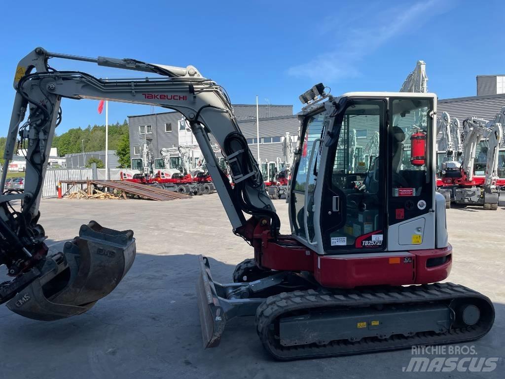Takeuchi TB 257 FR Mini excavadoras < 7t