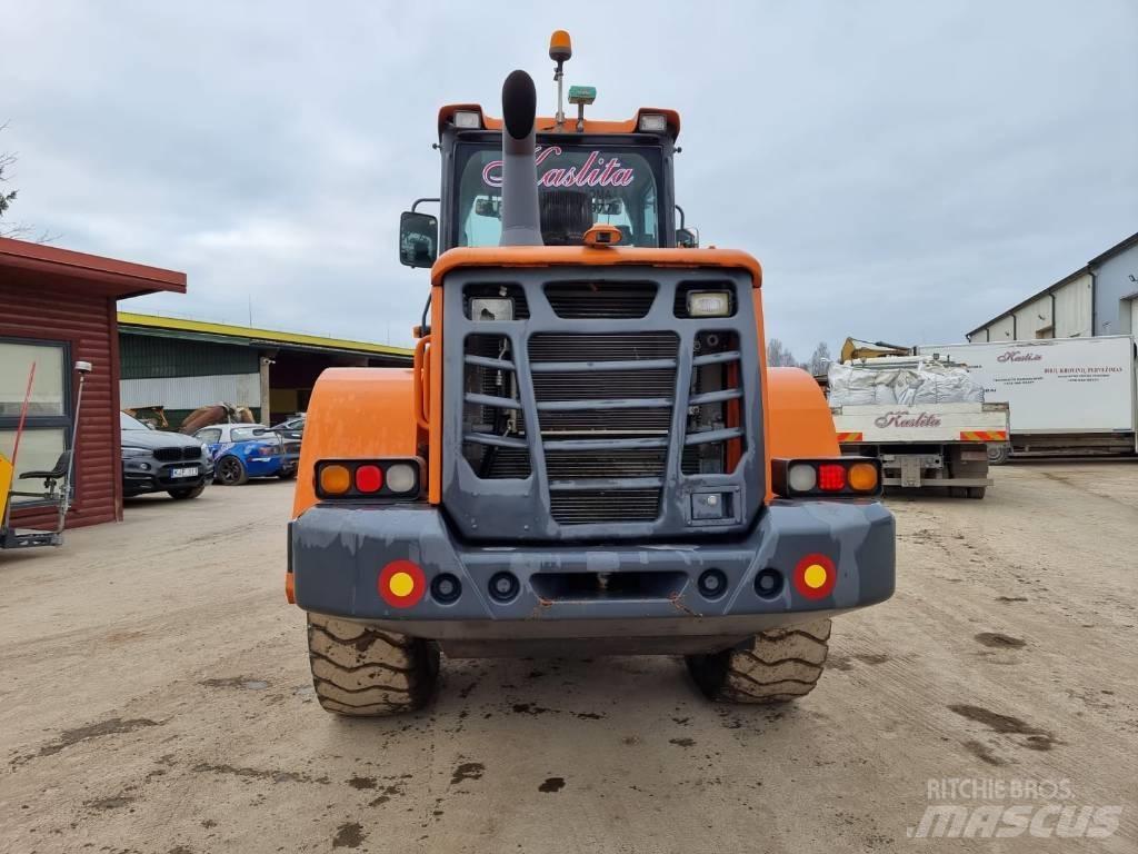Doosan DL 200-3 Cargadoras sobre ruedas