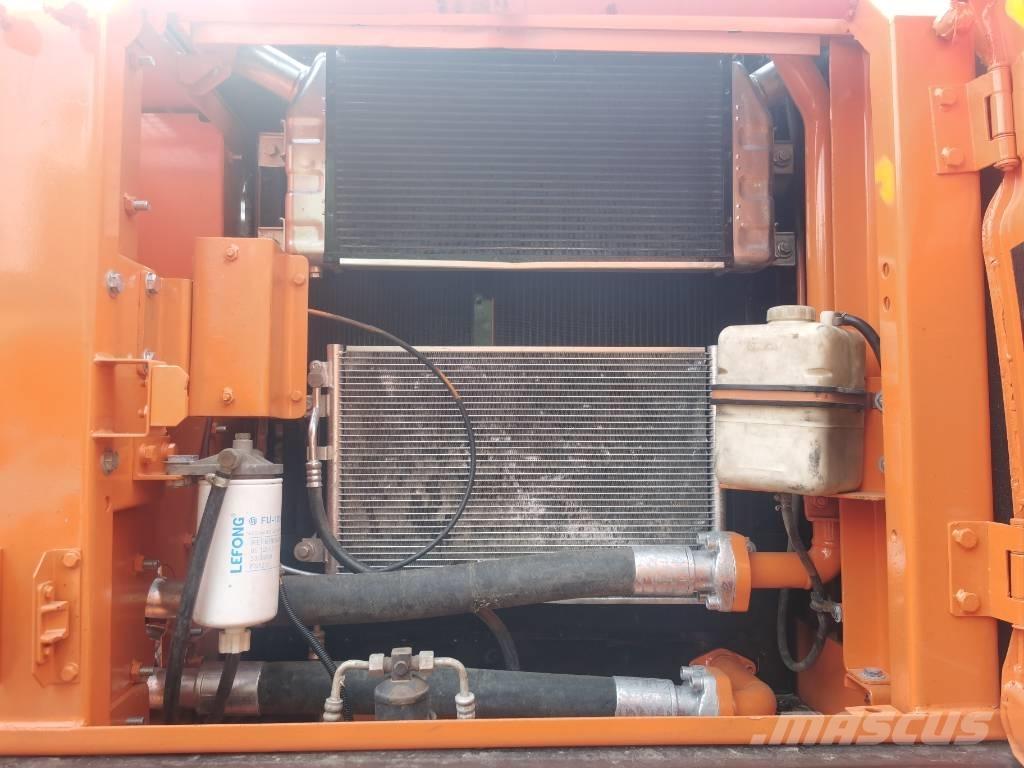 Doosan DX 225 LC Excavadoras de cadenas