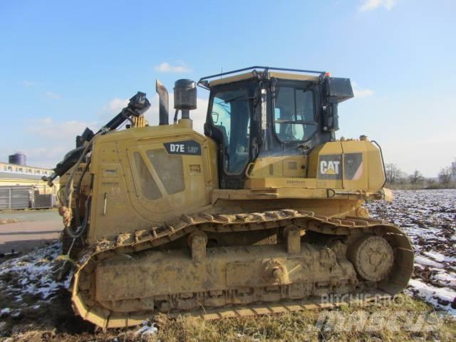 CAT D 7 E Buldozer sobre oruga