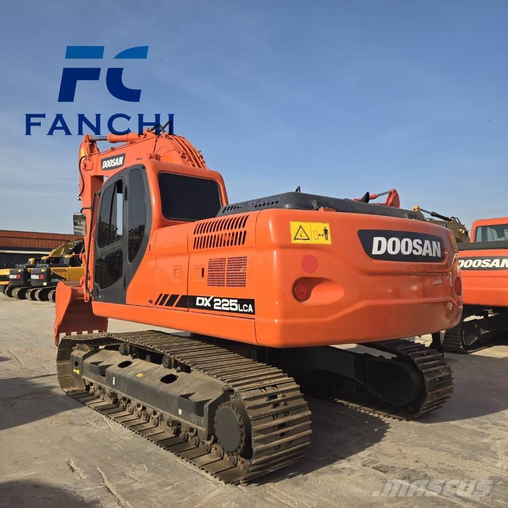 Doosan DX 225 LC Excavadoras de cadenas