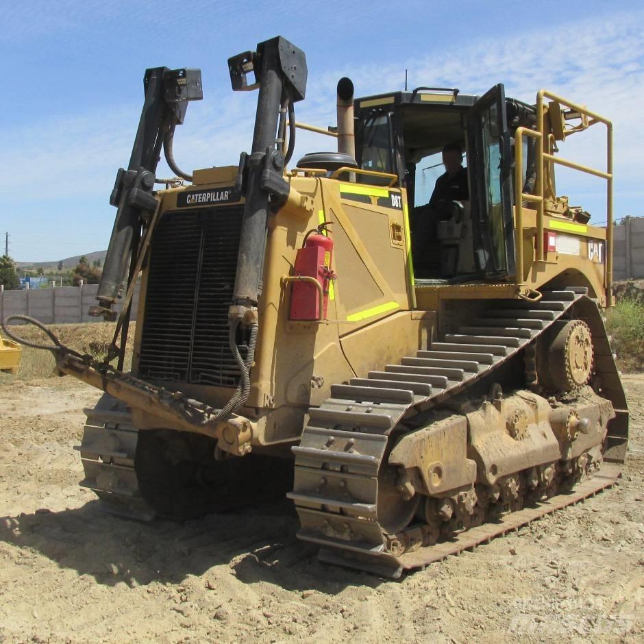 CAT D 8 T Buldozer sobre oruga