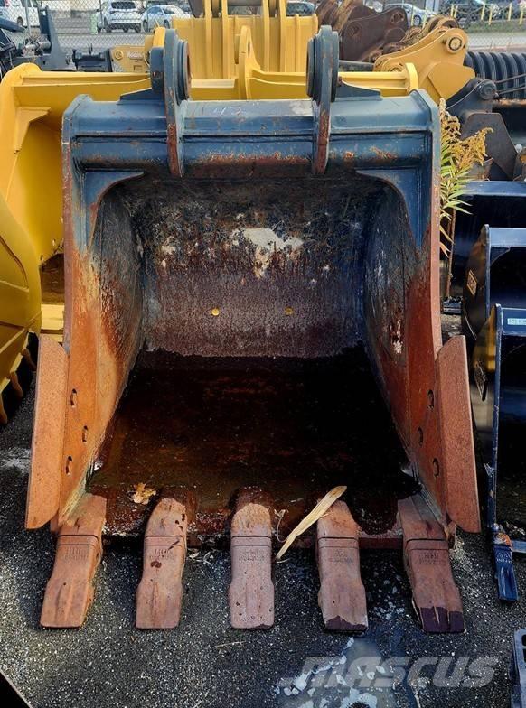 Hyundai 220 Cucharones