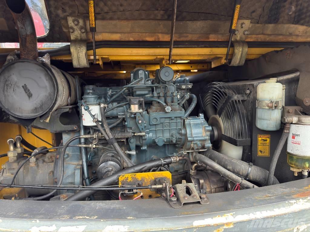 Yuchai YC 85-8 Excavadoras 7t - 12t