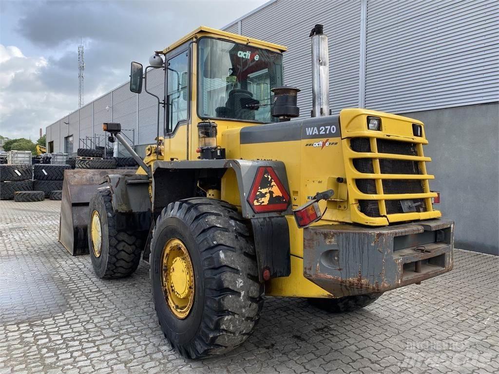 Komatsu WA270-3 Cargadoras sobre ruedas