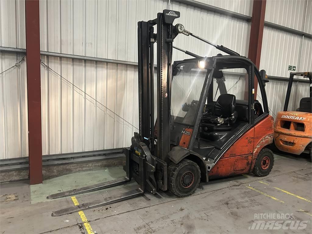 Linde H25T Carretillas LPG