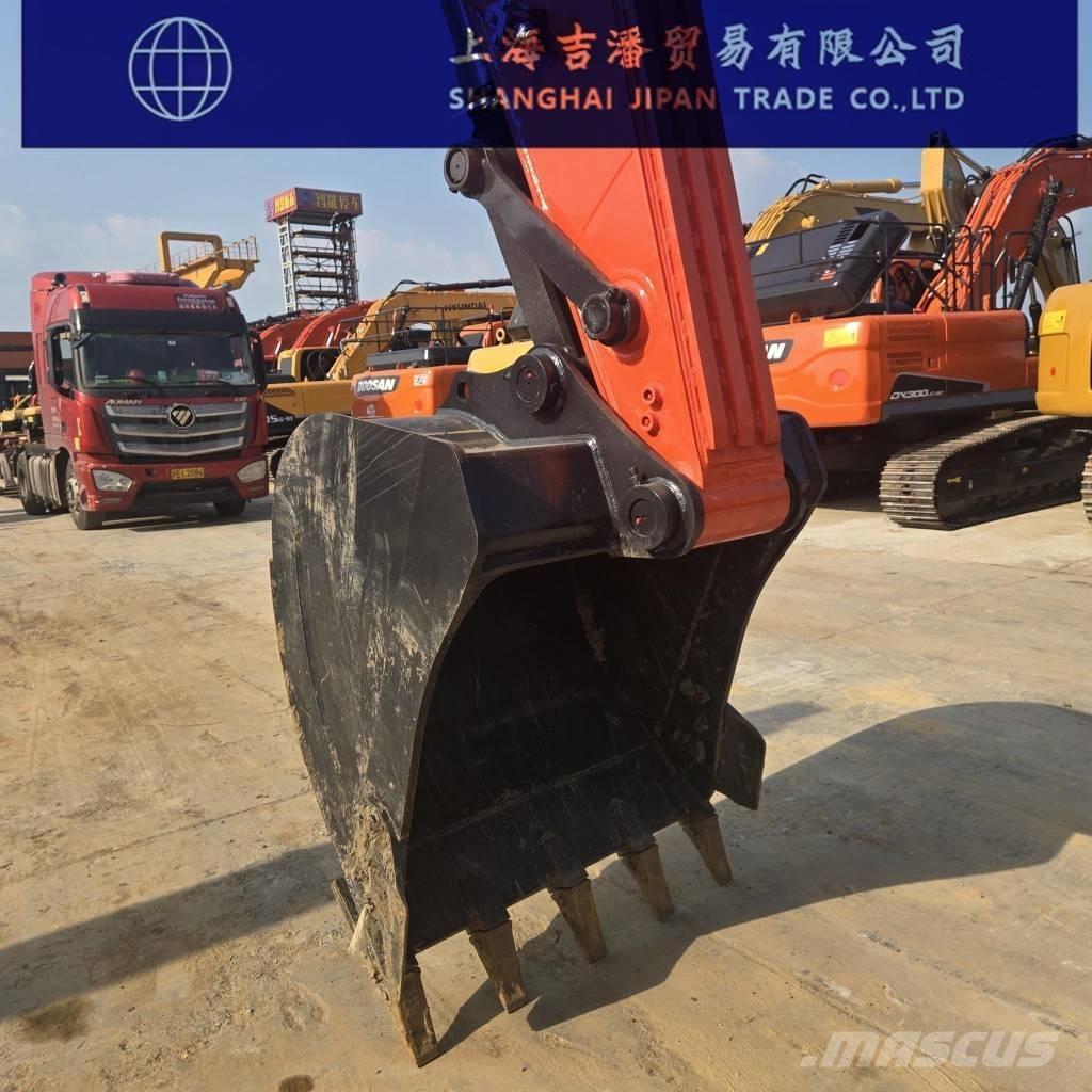 Doosan DX 300 Excavadoras de cadenas