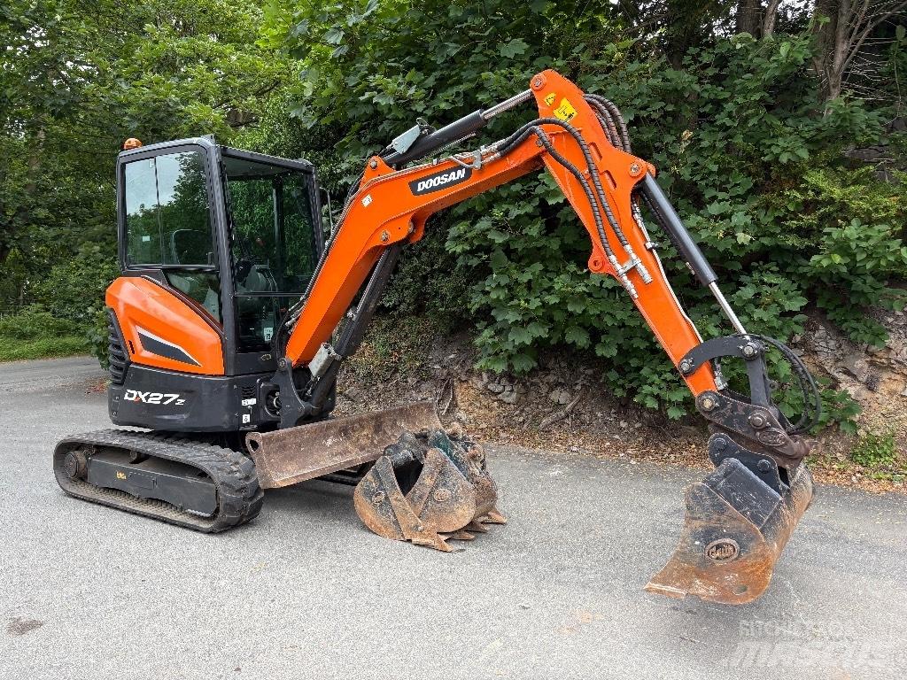 Doosan DX 27 Z Mini excavadoras < 7t