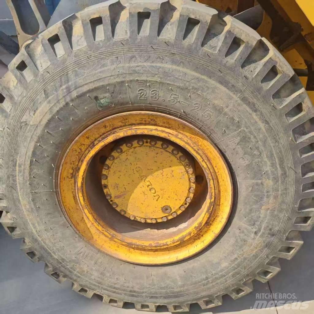 Volvo L 105 Cargadoras sobre ruedas