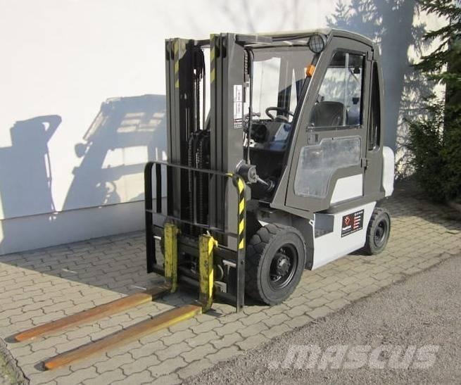 Nissan DX25LPG Carretillas LPG