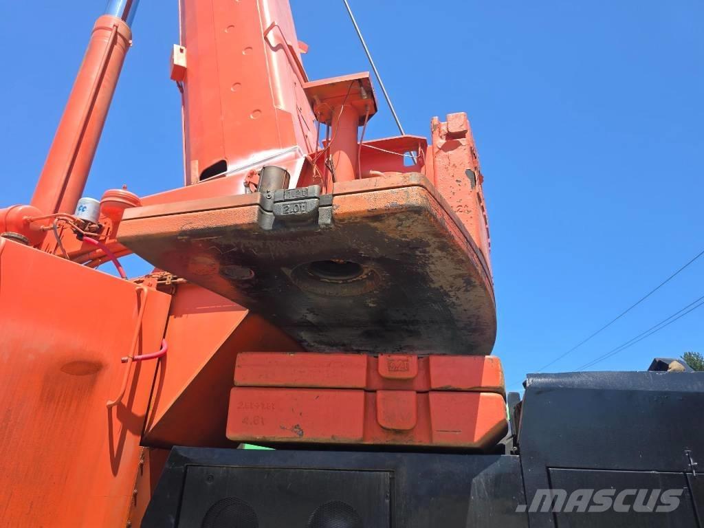 Liebherr LTM 1090-2 Grúas todo terreno