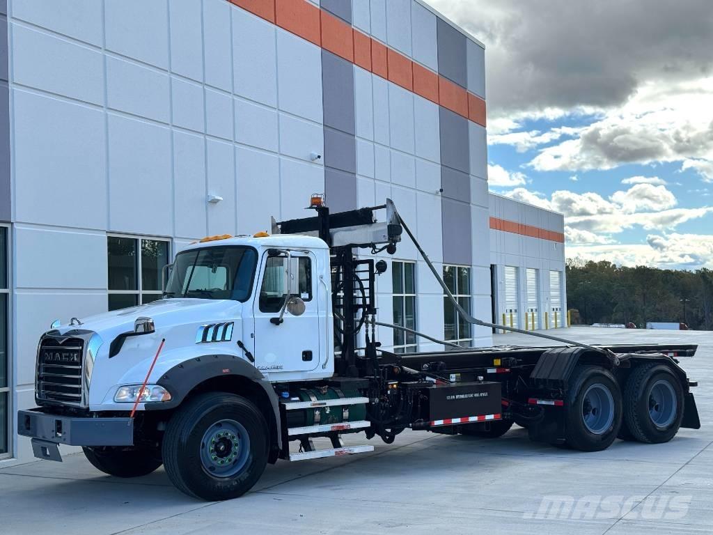 Mack Granite GU 813 Camiones con gancho