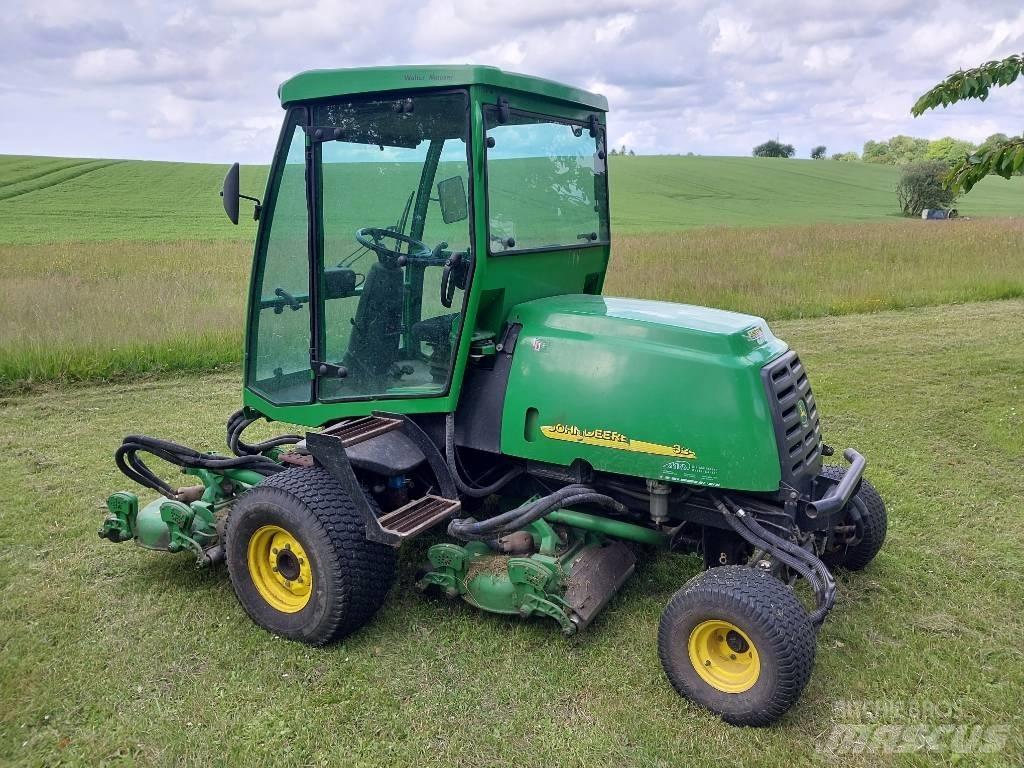 John Deere 3245 C Máquinas de calles