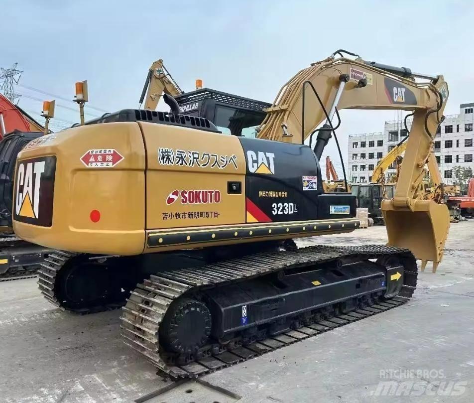 CAT 323 Excavadoras de cadenas