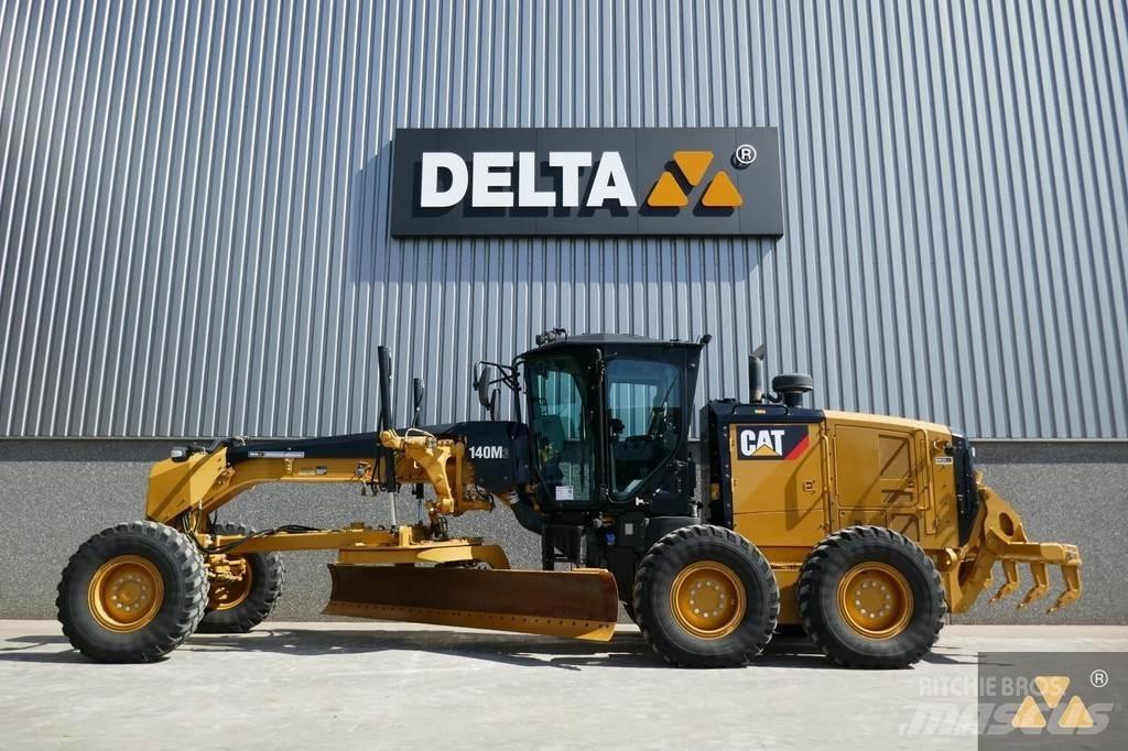 CAT 140M3 Motoniveladoras