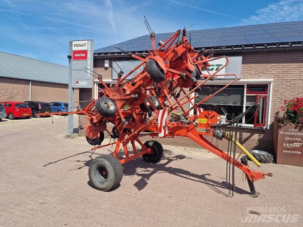 Kuhn GF 10802 T Rastrillos y henificadores