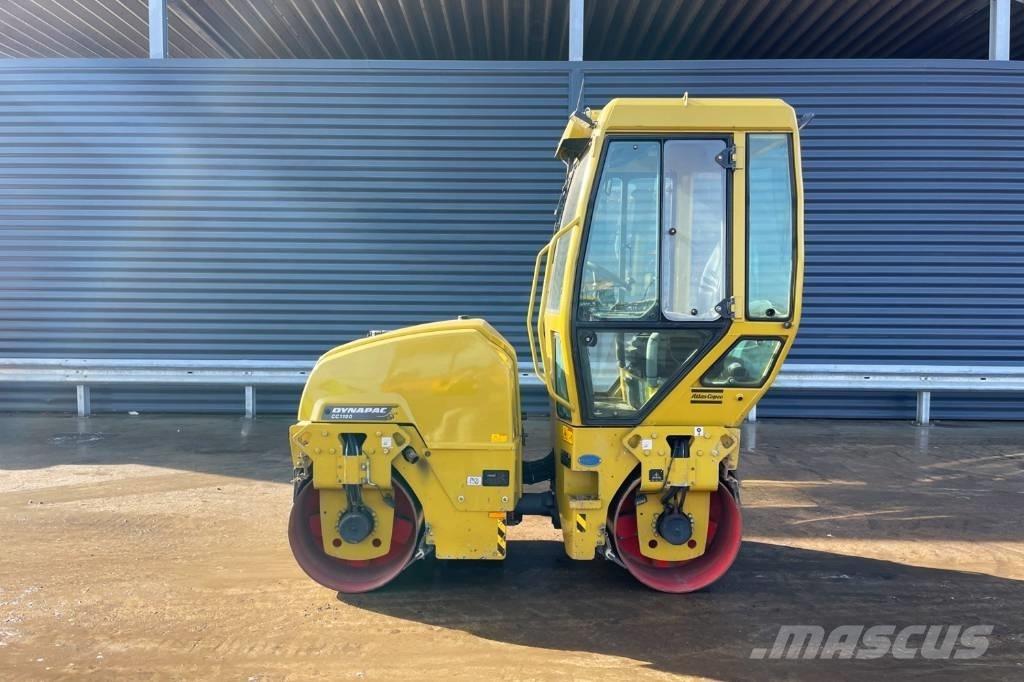 Dynapac CC1100 Rodillos de doble tambor