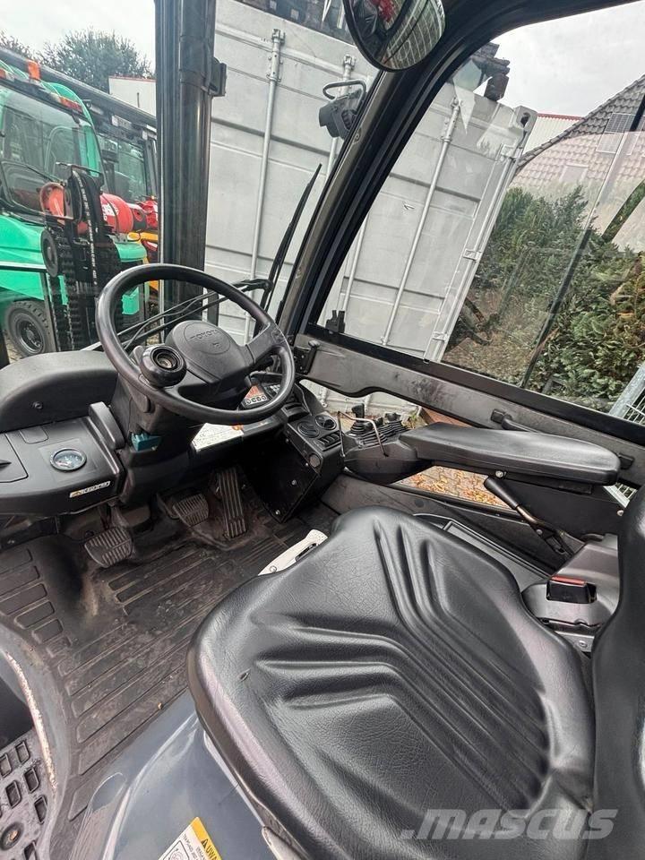 Toyota 8 FGKF 20 Carretillas LPG