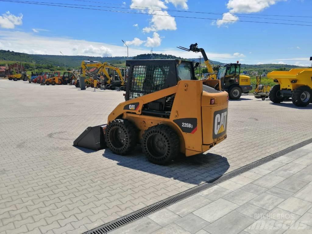 CAT 226 B 3 Minicargadoras