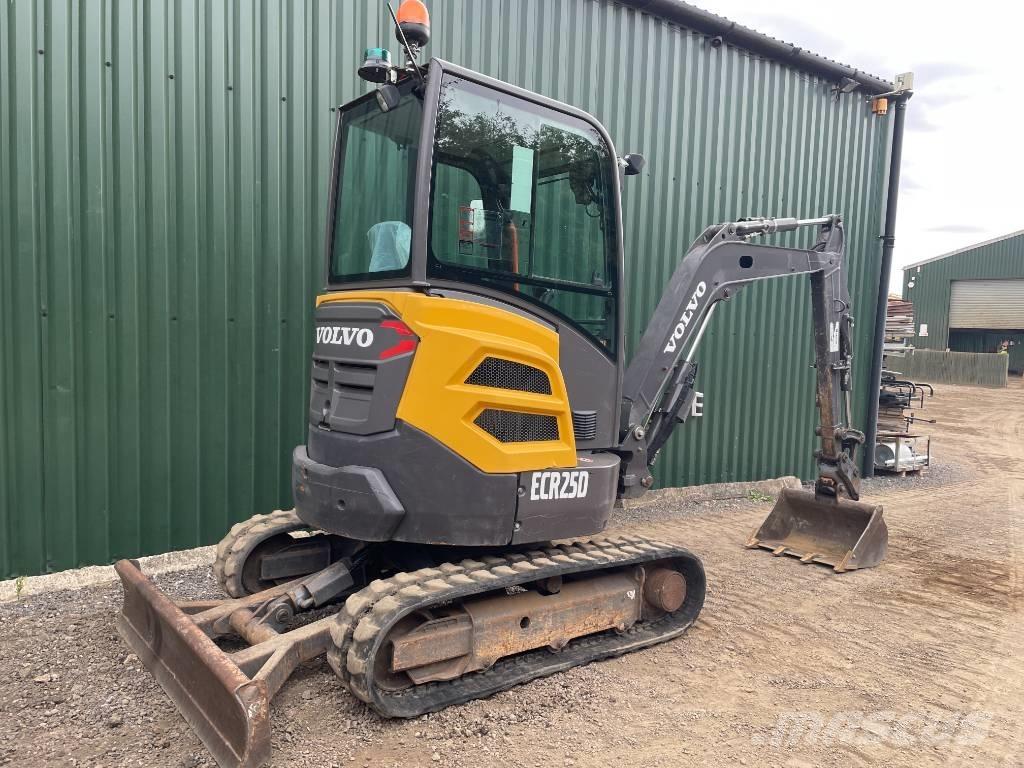 Volvo ECR 25 D Mini excavadoras < 7t