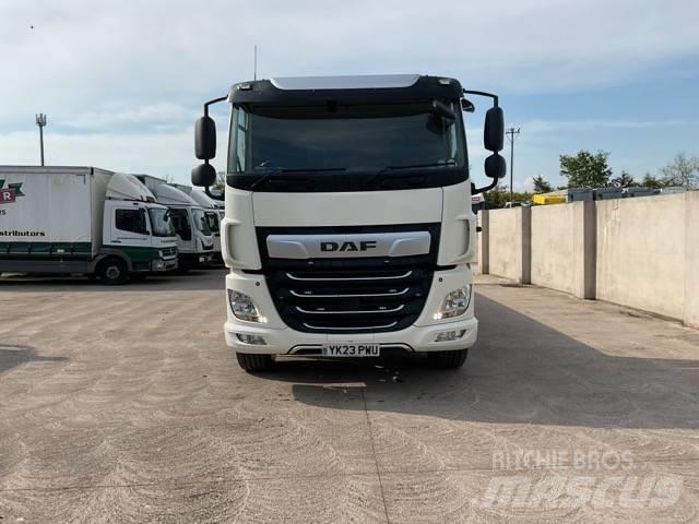DAF CF 450 Camiones portamaquinaria