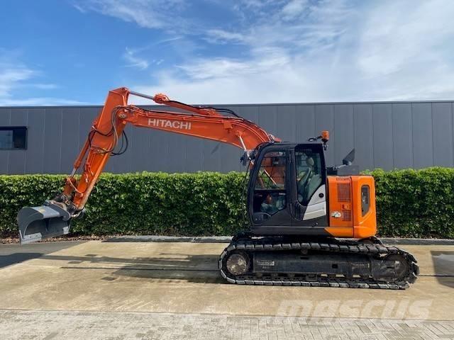 Hitachi ZX 135 US-6 Excavadoras de cadenas