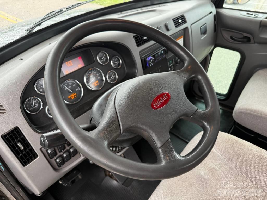 Peterbilt 348 Grúas de vehículo