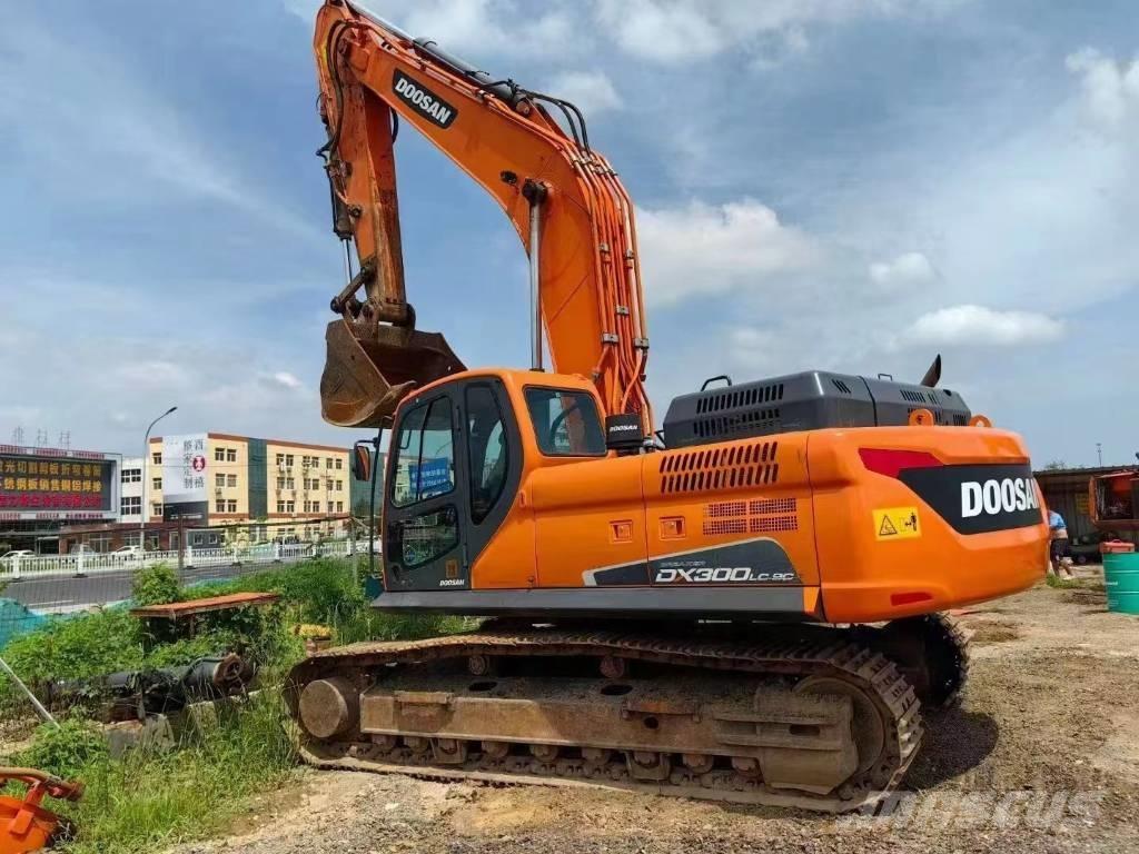 Doosan DX 300 LC Excavadoras de cadenas