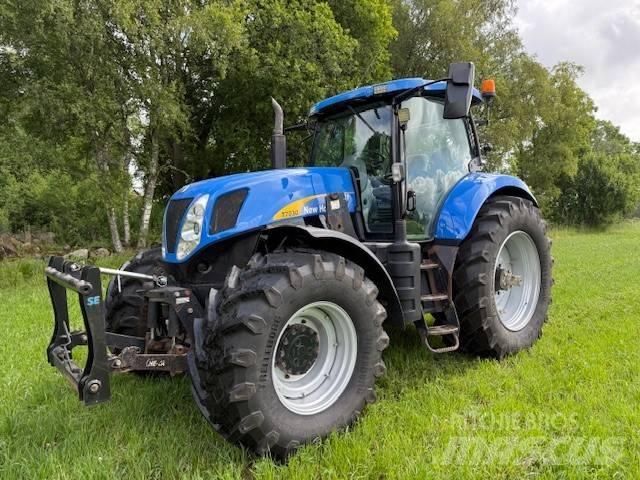 New Holland T 7030 Tractores