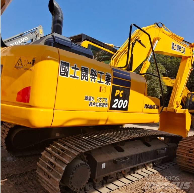 Komatsu PC 200-8 Excavadoras de cadenas
