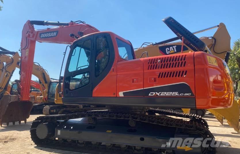 Doosan DX225 Excavadoras de cadenas