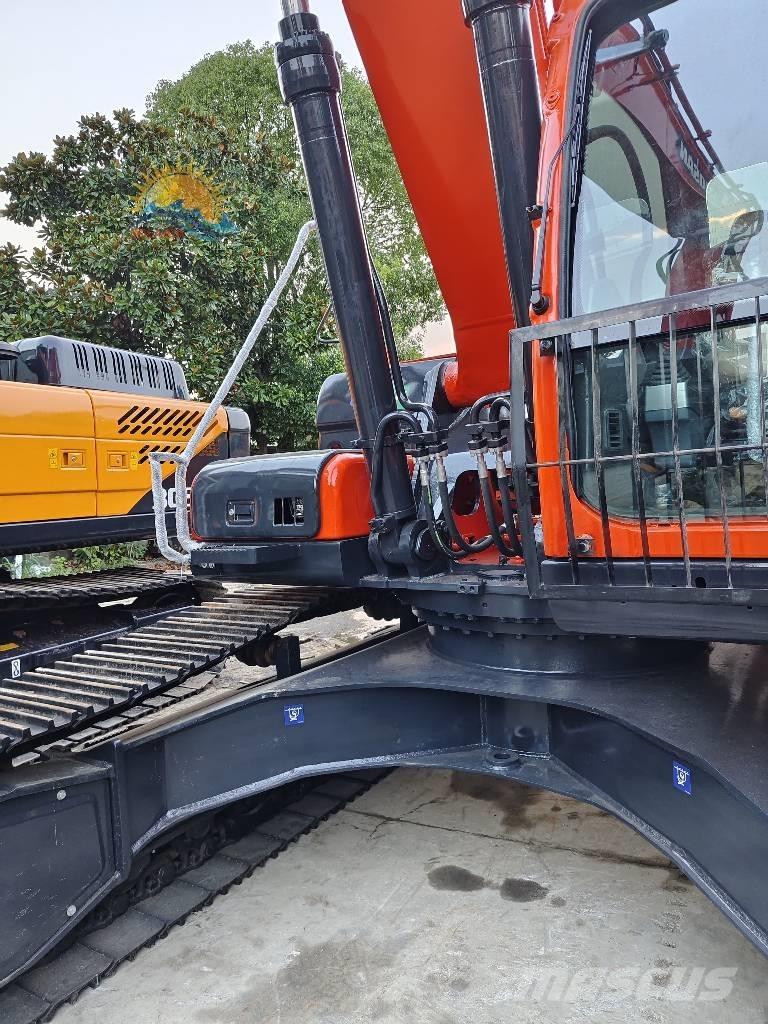 Doosan DX 300 LC Excavadoras de cadenas