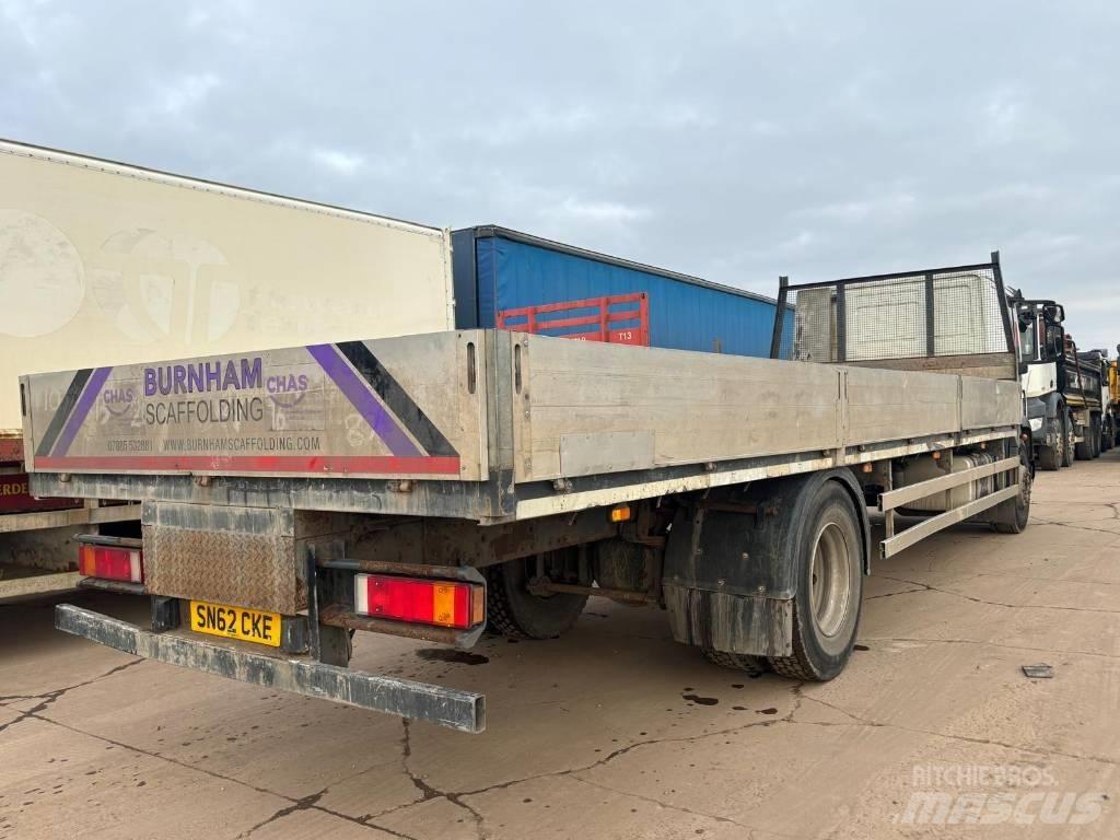 Iveco 180E 25 Camiones plataforma