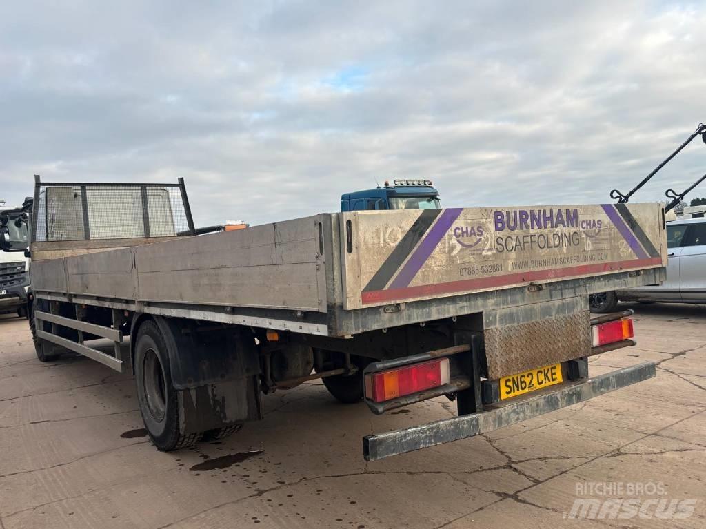 Iveco 180E 25 Camiones plataforma