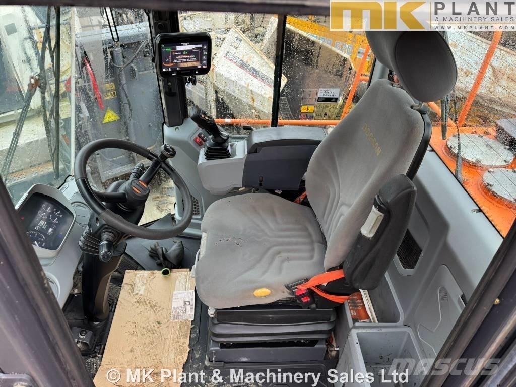 Doosan DL 320-7 Cargadoras sobre ruedas