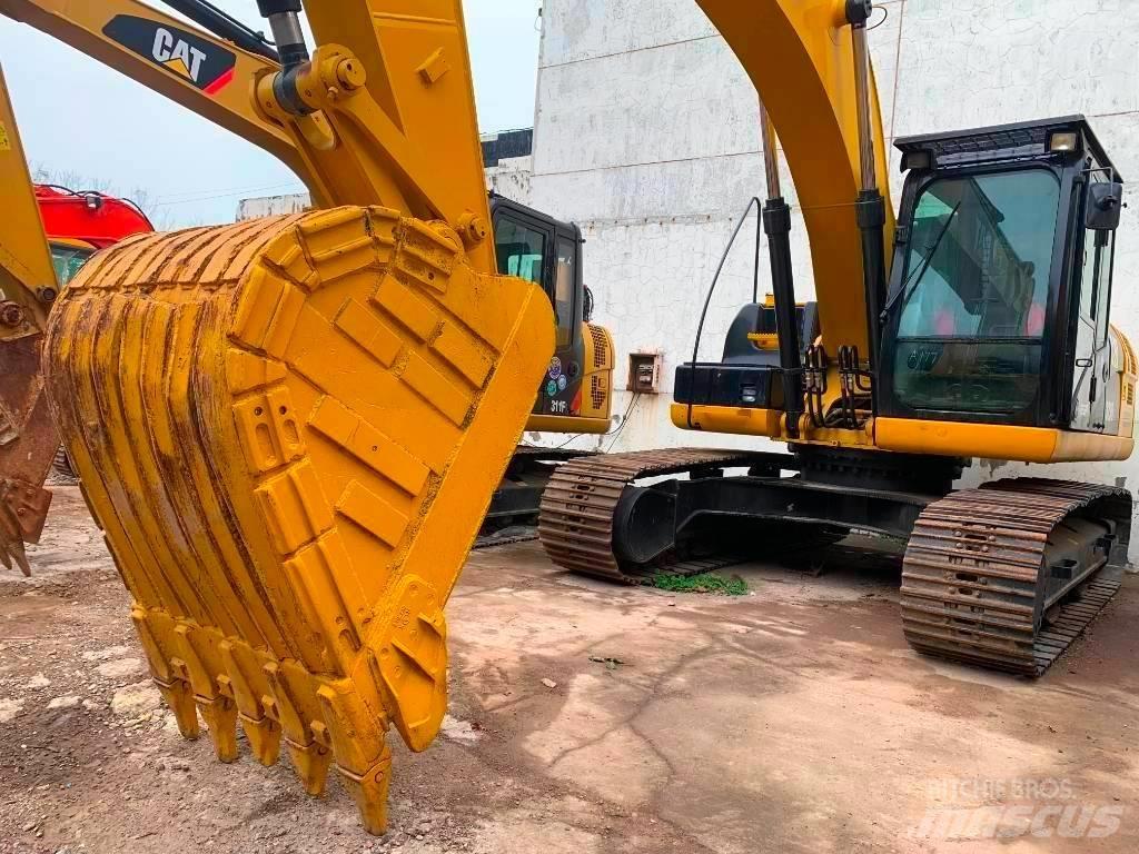 Carter 323 D2L Excavadoras de cadenas