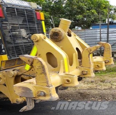 CAT 140 M Motoniveladoras