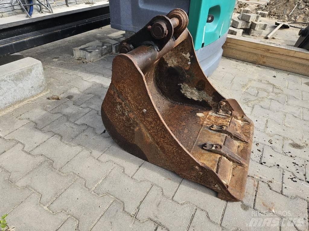 Takeuchi TB 235 Mini excavadoras < 7t