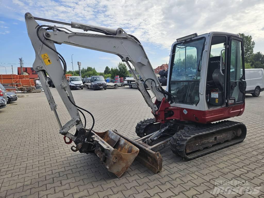 Takeuchi TB 235 Mini excavadoras < 7t