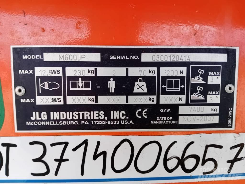JLG M 600 JP Plataforma de trabajo articulada