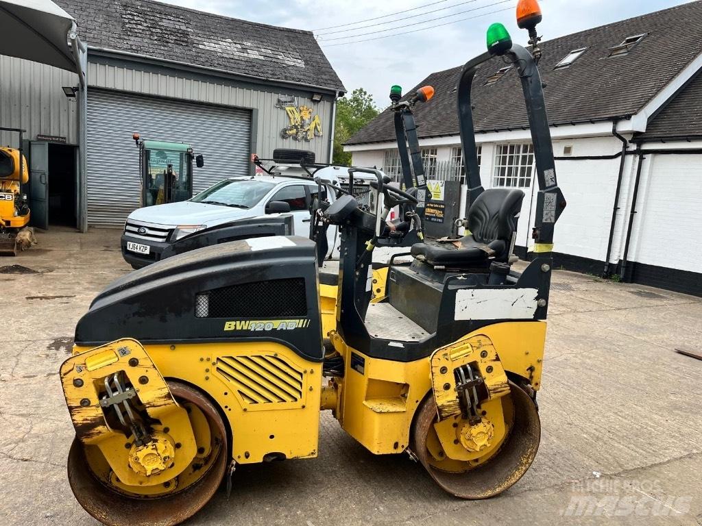 Bomag BW 120 AD-4 Rodillos de doble tambor