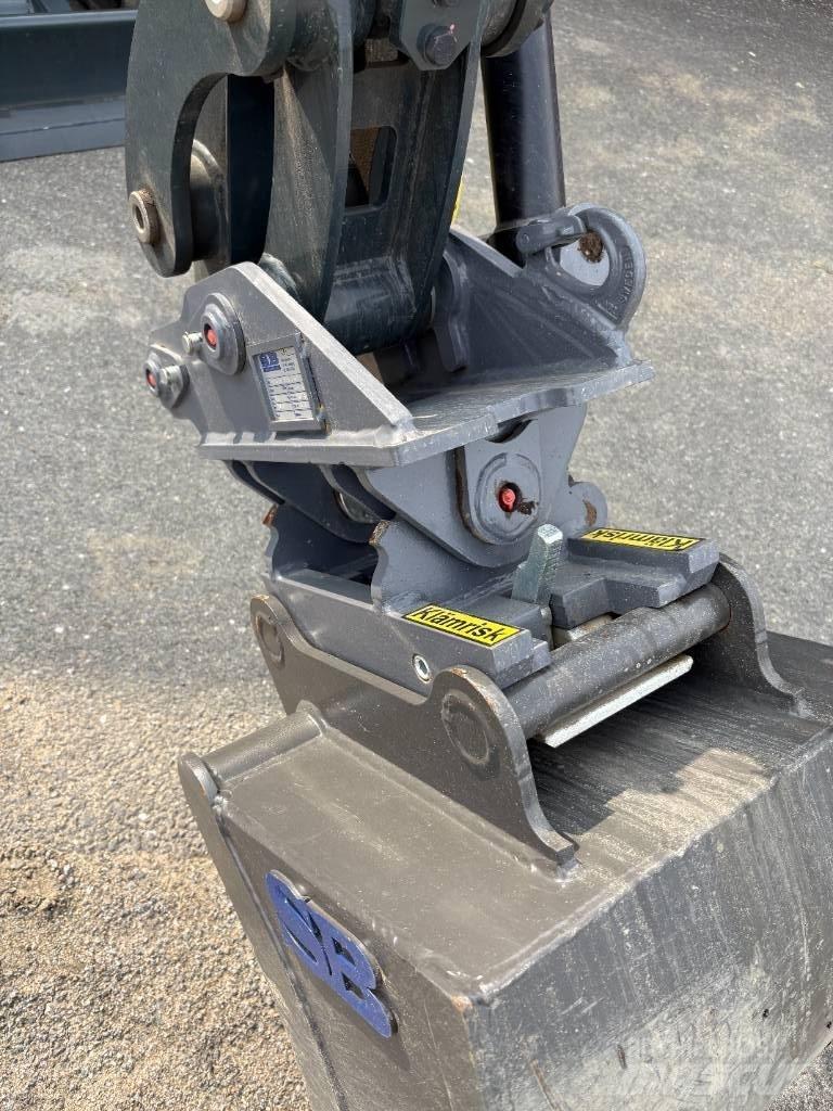 Hyundai HX 25 AZ Mini excavadoras < 7t