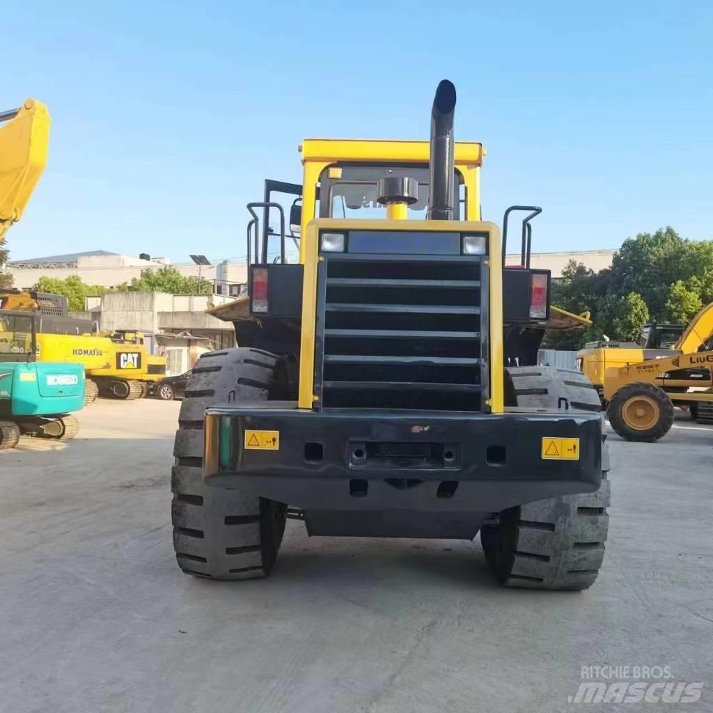 Komatsu WA 320-5 Cargadoras sobre ruedas