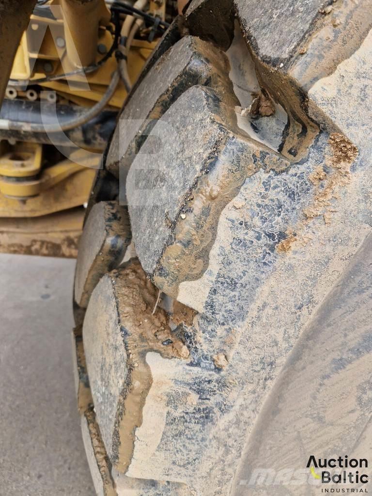 CAT 735C Dúmpers articulados