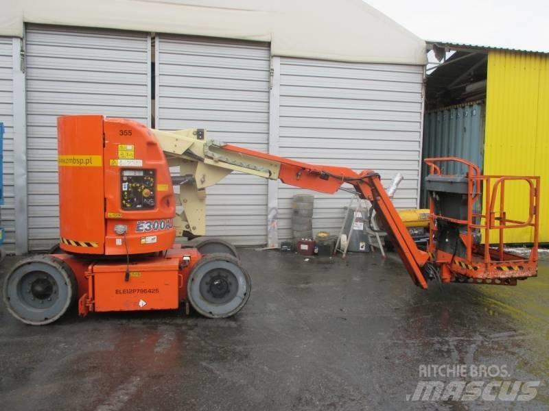 JLG E 300 AJ Plataforma de trabajo articulada