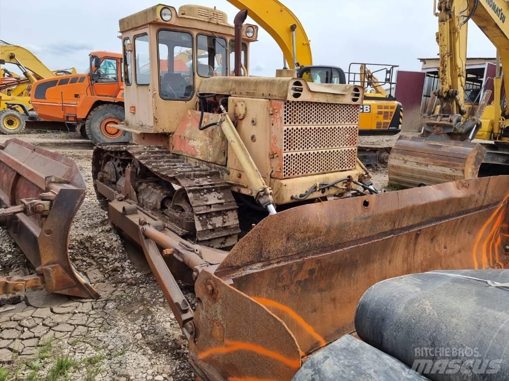 CAT T 130 Buldozer sobre oruga