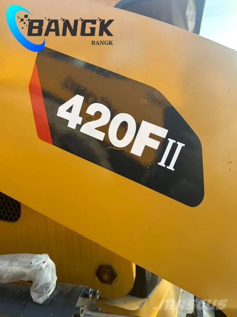 Catvik ERILLAR-420II Excavadoras de ruedas